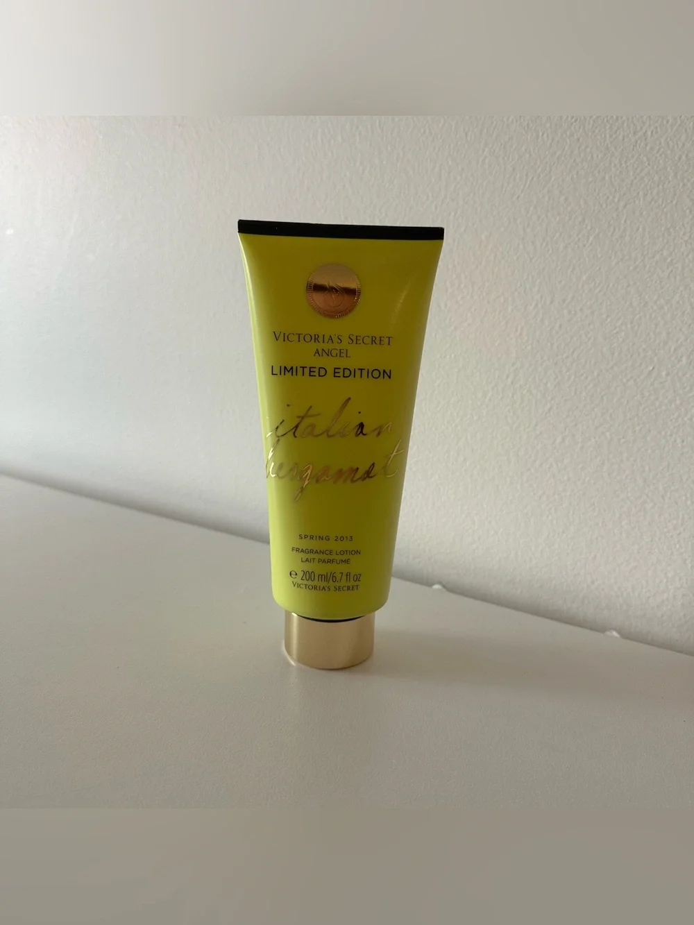 Victoria’s Secret Angel Limited Edition Italian Bergamot Spring 2013 Lotion  Unu